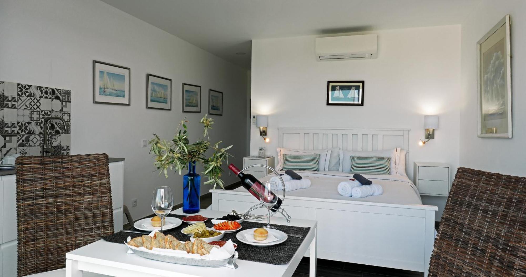 Amigos Para Sempre - Guesthouse Ferragudo  Εξωτερικό φωτογραφία