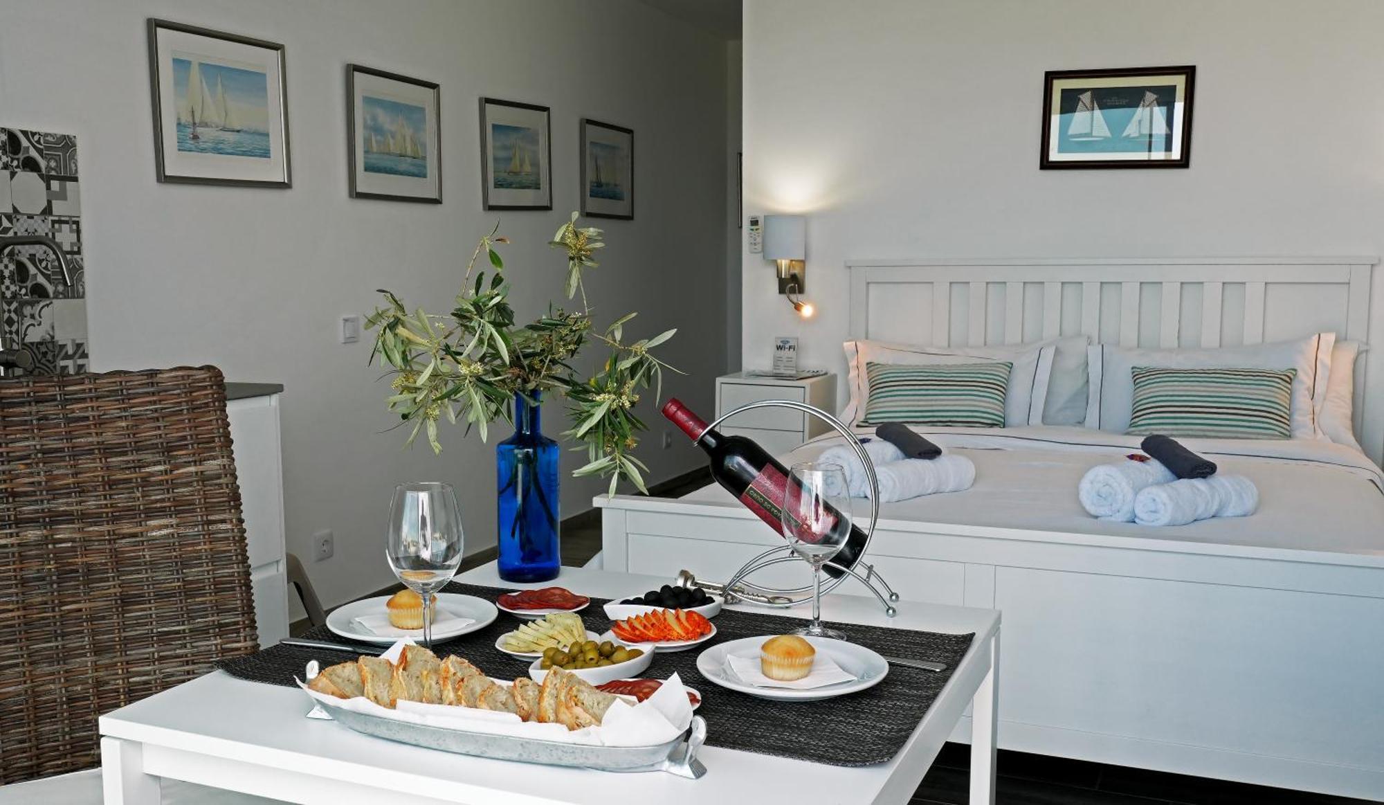 Amigos Para Sempre - Guesthouse Ferragudo  Εξωτερικό φωτογραφία